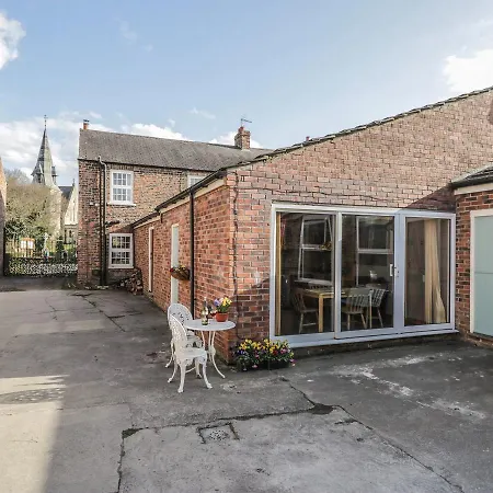 3 Church View Cottages, Holiday home *